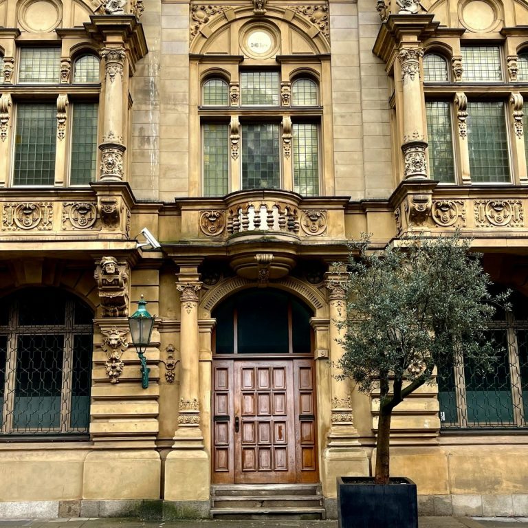 pexels-sakine-60339504-16180916