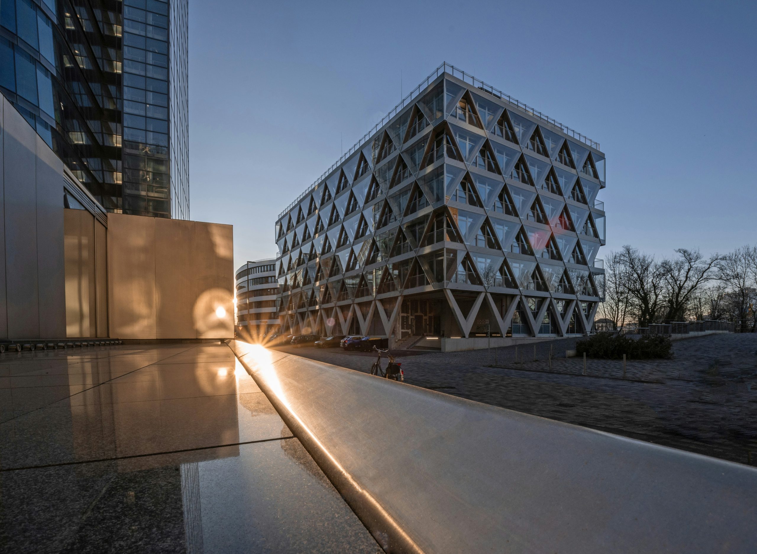 thomas-hagenbucher-mlBUF6b3jKk-unsplash