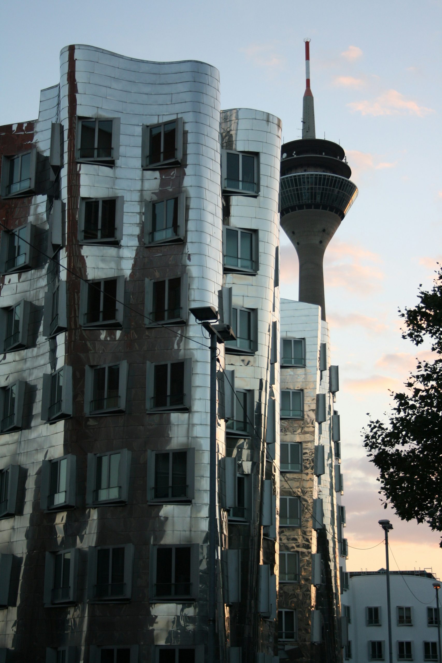 alexandra-b-0vV92O8-1aM-unsplash